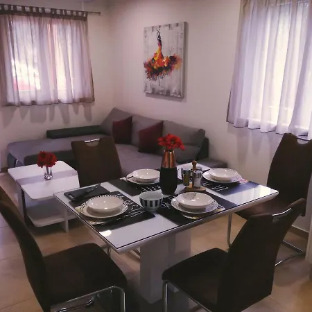 Noel&noemi Apartment